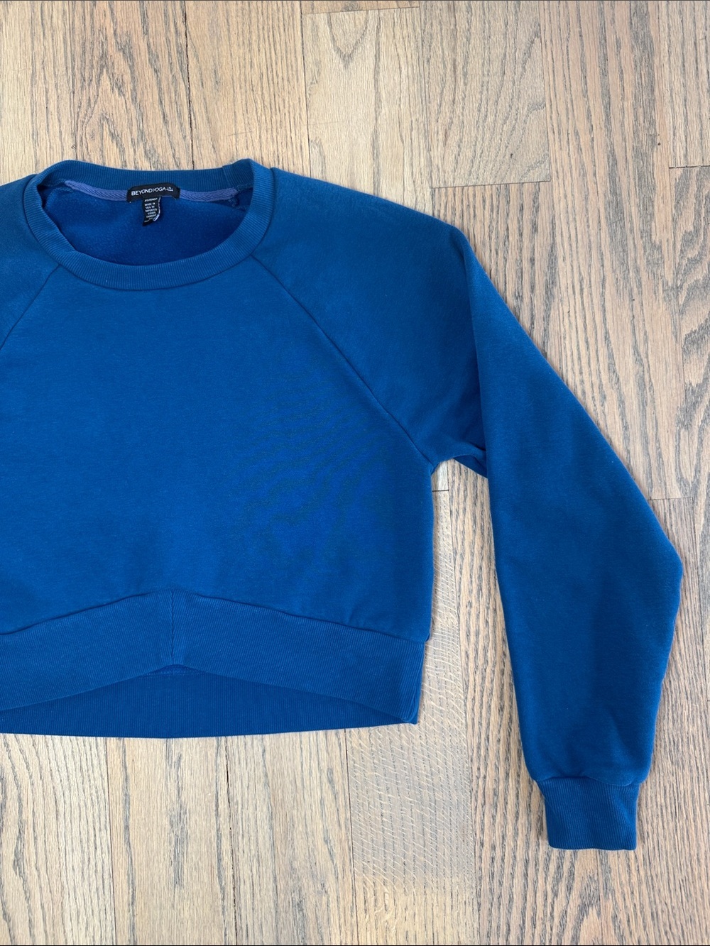 Beyond Yoga Uplift Teal Cropped Long-Sleeve Pullover Top Size X-Small - Picture 5 of 12
